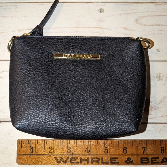 Wallet Lot - Picture 2 of 16